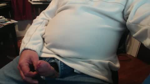 Snapshot of scottbearfun chatting on December 4, 2:21 am scottbearfun online show from December 4, 2:21 am