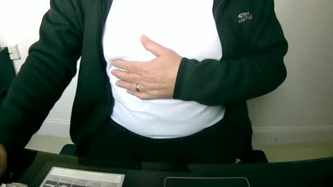 Snapshot of scotti30 chatting on February 7, 9:05 am Scott online show from February 7, 9:05 am