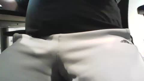 Snapshot of scottie813 chatting on January 17, 12:10 pm scottie813 online show from January 17, 12:10 pm