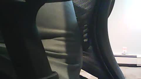 Snapshot of scottie813 chatting on October 28, 12:30 pm scottie813 online show from October 28, 12:30 pm