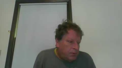 scottpbi52 online show from May 17, 12:12 pm