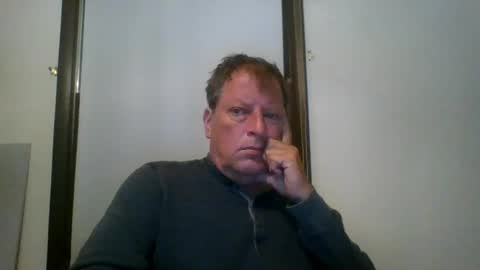 scottpbi52 online show from June 22, 3:42 pm