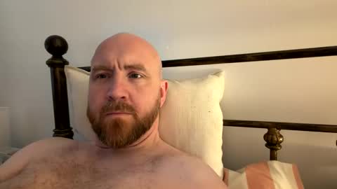 Snapshot of scottric chatting on May 3, 6:30 am SexyDaddy online show from May 3, 6:30 am