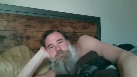 Snapshot of scottybobbit chatting on June 4, 12:22 pm Scott online show from June 4, 12:22 pm