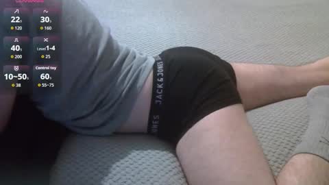 Snapshot of scottyboyyy94 chatting on November 6, 7:48 pm scottyboyyy94 online show from November 6, 7:48 pm