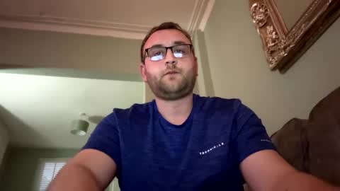 Snapshot of scousegay4 chatting on January 18, 4:31 pm StraightScouse online show from January 18, 4:31 pm