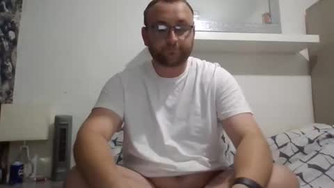Snapshot of scousegay4 chatting on October 9, 5:00 pm StraightScouse online show from October 9, 5:00 pm