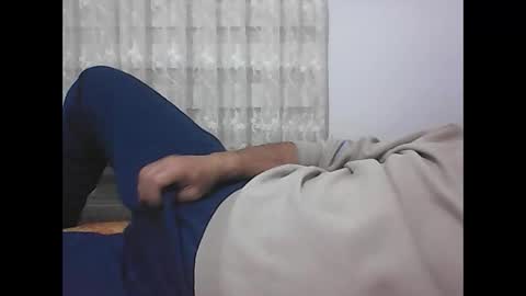 Snapshot of screw2 chatting on December 15, 6:48 pm Evren online show from December 15, 6:48 pm