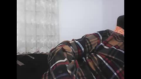 Snapshot of screw2 chatting on December 21, 11:33 am Evren online show from December 21, 11:33 am