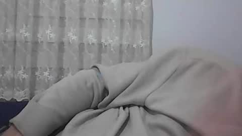 Snapshot of screw2 chatting on January 13, 8:37 pm Evren online show from January 13, 8:37 pm