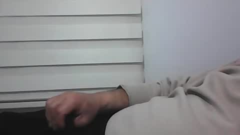 Snapshot of screw2 chatting on February 15, 9:48 pm Evren online show from February 15, 9:48 pm