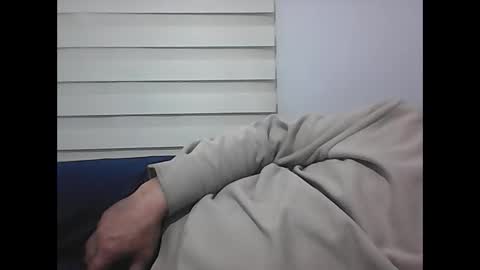 Snapshot of screw2 chatting on February 22, 4:40 pm Evren online show from February 22, 4:40 pm