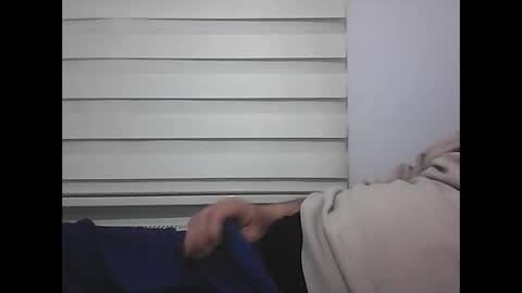 Snapshot of screw2 chatting on February 23, 8:33 pm Evren online show from February 23, 8:33 pm