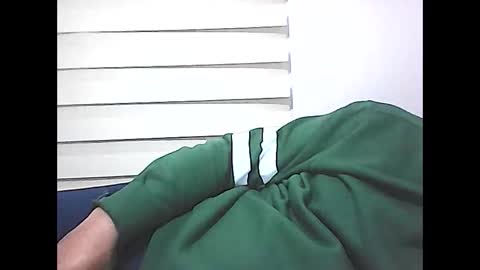 Snapshot of screw2 chatting on March 9, 7:26 pm Evren online show from March 9, 7:26 pm