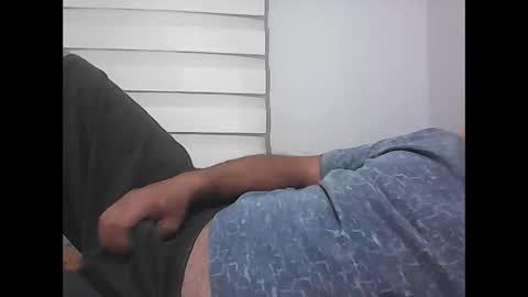 Snapshot of screw2 chatting on September 30, 6:35 pm Evren online show from September 30, 6:35 pm