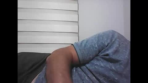 Snapshot of screw2 chatting on October 2, 8:16 pm Evren online show from October 2, 8:16 pm