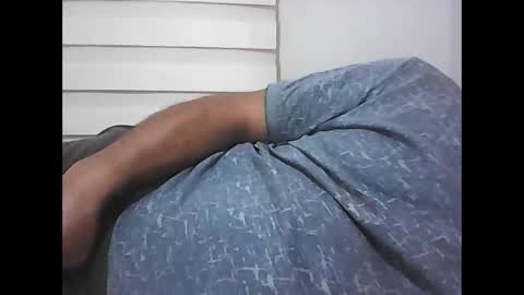 Snapshot of screw2 chatting on October 3, 7:11 pm Evren online show from October 3, 7:11 pm