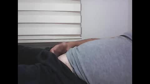 Snapshot of screw2 chatting on November 11, 6:52 pm Evren online show from November 11, 6:52 pm