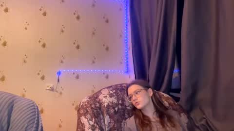 Snapshot of sdddisk chatting on January 18, 3:59 pm sdddisk online show from January 18, 3:59 pm