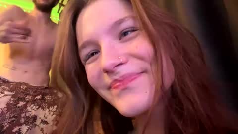 Snapshot of sdddisk chatting on February 11, 8:42 pm sdddisk online show from February 11, 8:42 pm