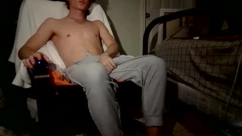 Snapshot of sdseventy chatting on November 15, 2:31 am ObvHype online show from November 15, 2:31 am