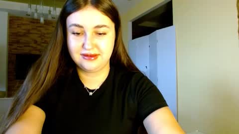 Elizabeth  online show from December 2, 7:47 am