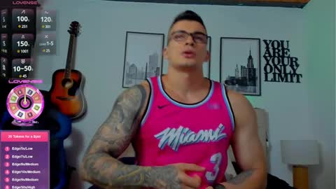 Sean Carrera online show from December 13, 8:15 pm