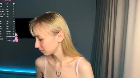 Kate online show from July 26, 6:59 pm
