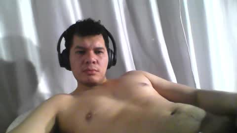 Snapshot of seb5758 chatting on November 12, 4:57 am Seb online show from November 12, 4:57 am