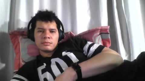 Snapshot of seb5758 chatting on November 17, 4:29 am Seb online show from November 17, 4:29 am