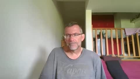 seb846894 online show from May 17, 8:34 am