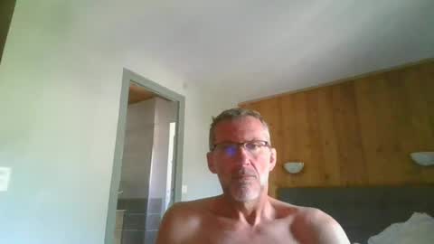 seb846894 online show from June 15, 3:25 pm