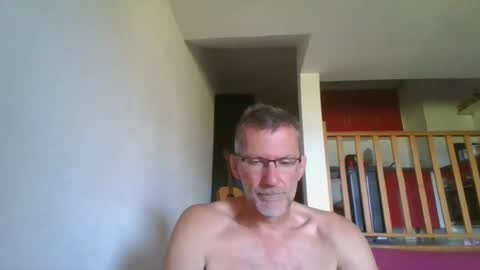 seb846894 online show from July 6, 9:28 am