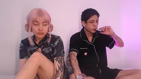 Snapshot of sebas_and_mila chatting on November 5, 4:29 pm CAMILA Y SEBASTIAN online show from November 5, 4:29 pm