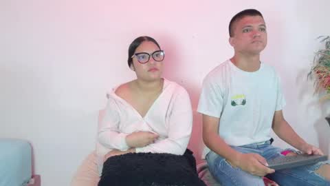 Snapshot of sebas_n_aly chatting on May 20, 12:39 am ely online show from May 20, 12:39 am