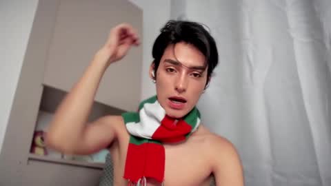 sebastian online show from December 19, 11:57 pm