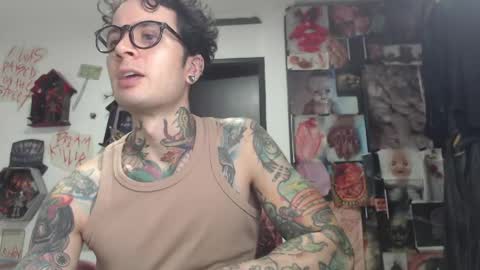 Snapshot of sebasbigdick_ chatting on May 12, 7:05 am spityio instagram online show from May 12, 7:05 am