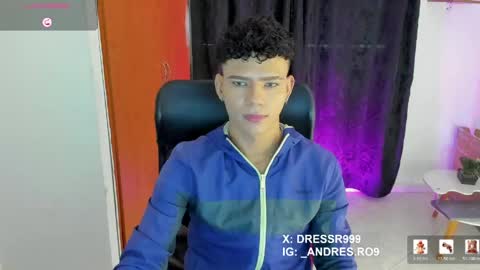 Snapshot of sebascuterouss chatting on April 12, 11:15 am sebas 3 online show from April 12, 11:15 am