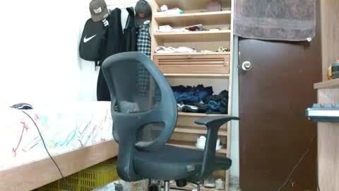 Sebas online show from February 17, 7:10 pm