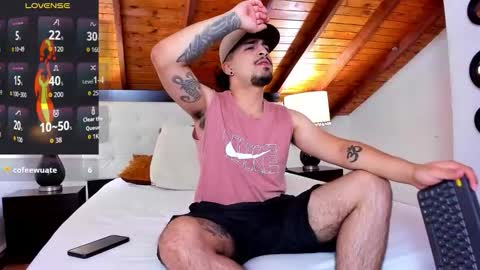 Snapshot of sebastian_berne chatting on November 29, 7:39 pm Sebastian Berne online show from November 29, 7:39 pm