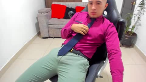 juan  sebastian online show from January 22, 12:06 pm