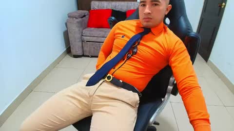 juan  sebastian online show from February 10, 3:21 pm