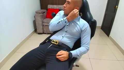 juan  sebastian online show from February 12, 5:05 pm