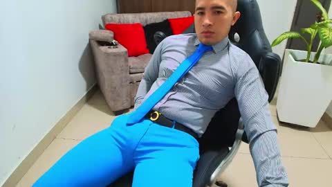 juan  sebastian online show from March 5, 12:11 pm