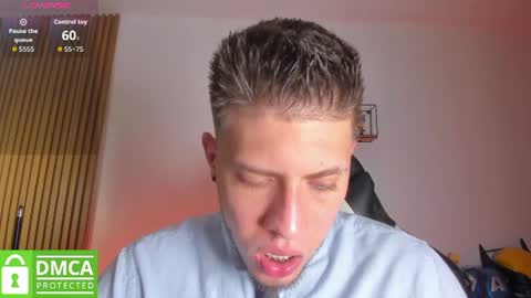 Snapshot of sebastianmaximoff_ chatting on June 22, 7:33 pm sebastian INDEPENDENT MODEL online show from June 22, 7:33 pm
