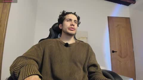 Lucian Sinclair online show from May 18, 2:51 am