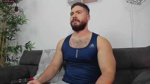 Instagram jeanpaulfit  online show from May 14, 12:50 am
