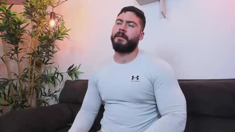 Instagram jeanpaulfit  online show from May 18, 8:36 pm