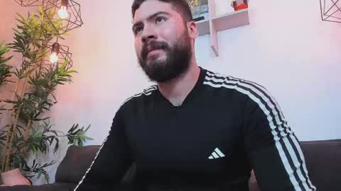 Instagram jeanpaulfit  online show from May 26, 9:55 pm
