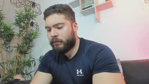 Instagram jeanpaulfit  online show from May 28, 10:40 pm